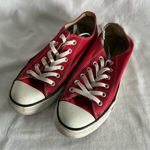 Unisex CONVERSE Chuck Taylor All Star Low Tops Red & White Sneakers M7/W9
